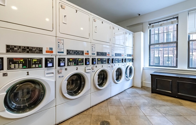 Studio, 1 bath, 390 sqft, $2,500, Unit 314