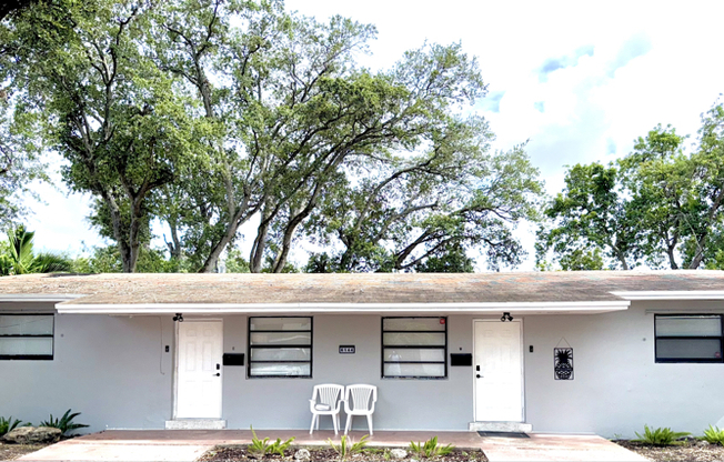 6144 SW 30 ST