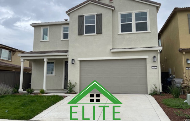 Beautiful 4-Bedroom Home with Loft and Spacious Backyard – Nearly New