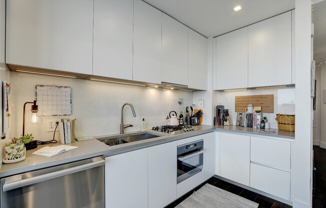 501 West Ave Apt 3202