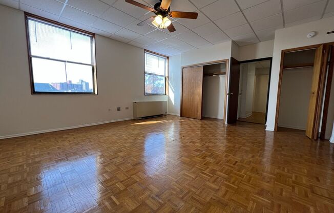 Studio, 1 bath, 400 sqft, $1,695, Unit 620-410