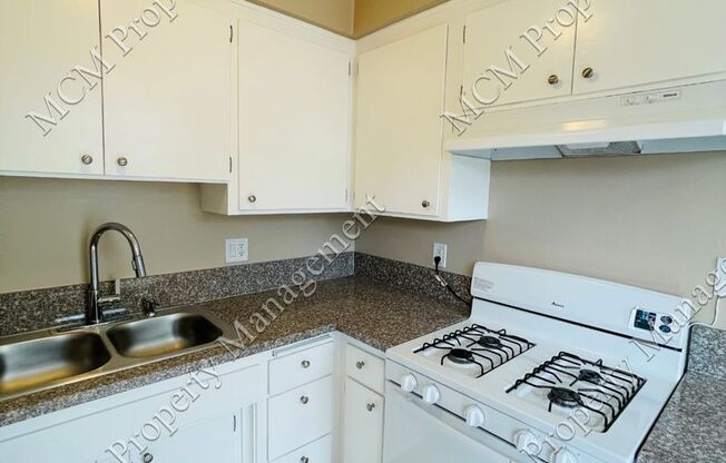 491-932 N. SIERRA BONITA AVE.