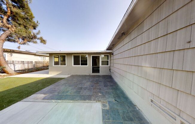 6BD/3BA, Renovated Backyard!