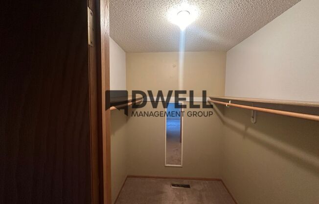 2 beds, 1.5 baths, $1,650