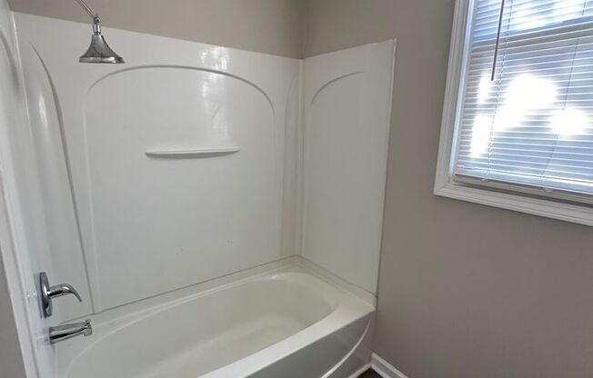 1 bed, 1 bath, $1,100