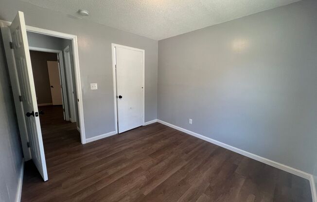 3 beds, 1.5 baths, $1,150, Unit A