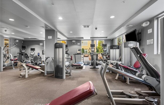 2 beds, 2 baths, 1,050 sqft, $3,450, Unit 206