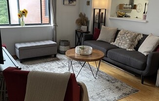 1 bed, 1 bath, 584 sqft, $2,500, Unit 411