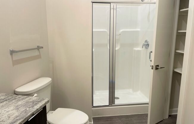 1 bed, 1 bath, 687 sqft, $1,620, Unit Cream City Lofts-408