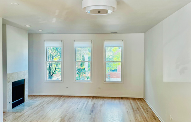 1002 N CROSBY