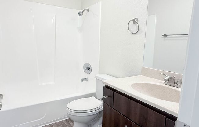 1 bed, 1 bath, 660 sqft, $2,195