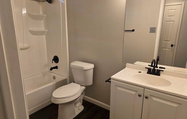 1 bed, 1 bath, 600 sqft, $695