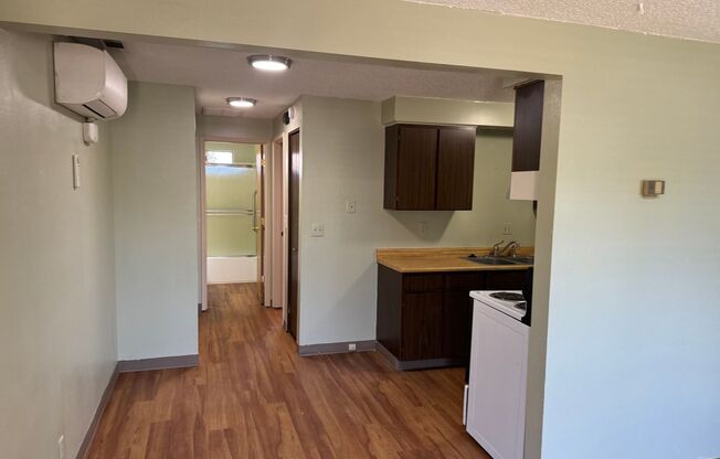 1 bed, 1 bath, 644 sqft, $950, Unit 218