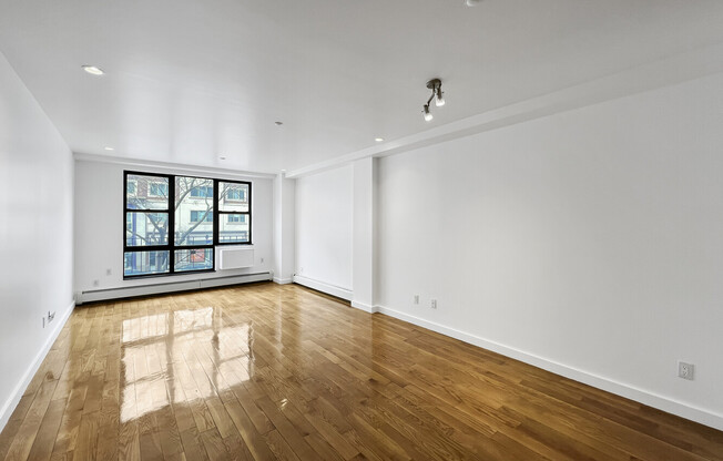 1405 5 AVE