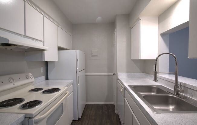 1 bed, 1 bath, 651 sqft, $1,225, Unit 153