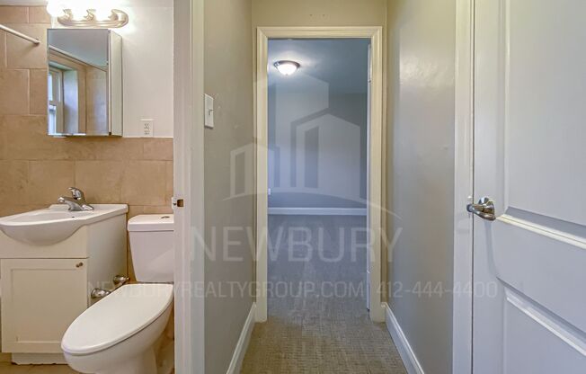 1 bed, 1 bath, 525 sqft, $915, Unit 104-01