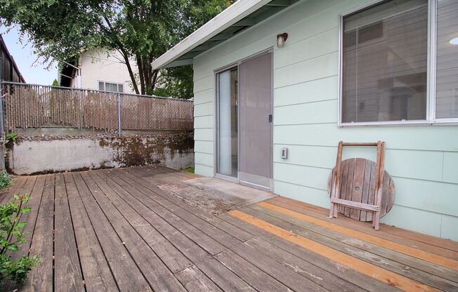 2 beds, 1 bath, $1,795