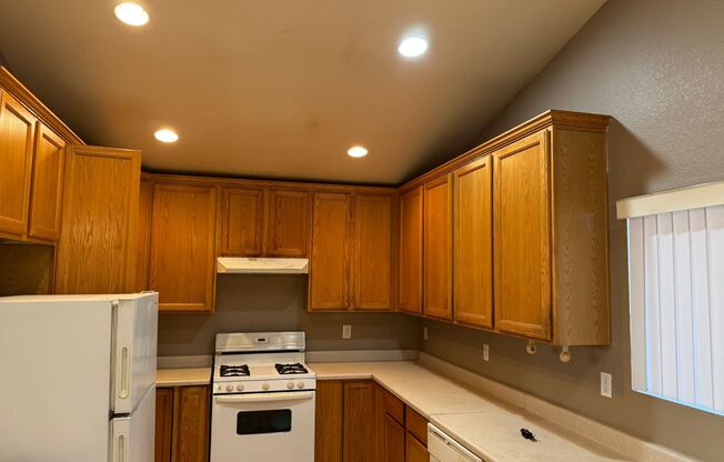 2 Bedroom FAST MOVE IN!