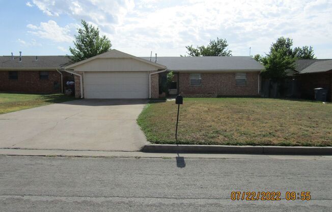 3 beds, 2 baths, $1,125