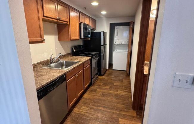 Studio, 1 bath, 337 sqft, $1,442, Unit A108