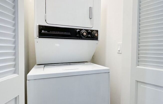 2 beds, 2 baths, 1,000 sqft, $3,345, Unit 101