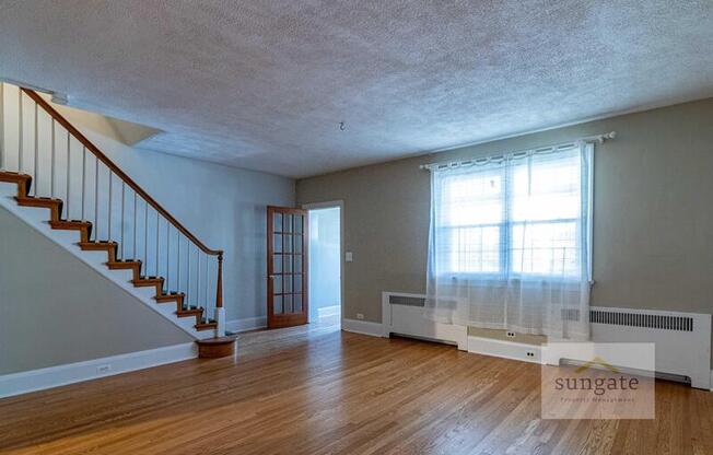 16 NUNNERY LN