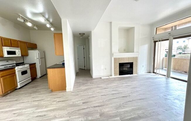 BEAUTIFUL GATED SOUTHWEST CONDO. 3 BEDS AND 2 BATHS. GROUND FLOOR.