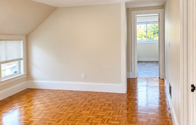 2 beds, 1 bath, 1,000 sqft, $2,500, Unit 3