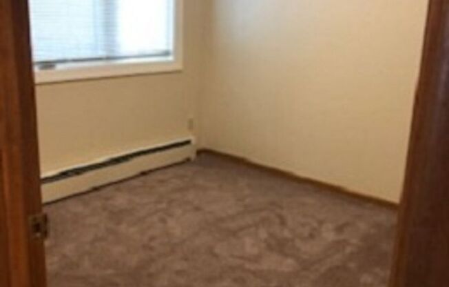 1 bed, 1 bath, $660, Unit 5