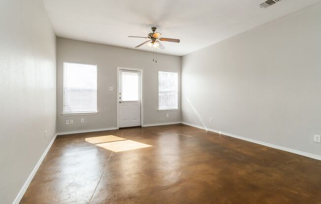 Beautiful 3bedroom, 2.5 bathroom townhome!