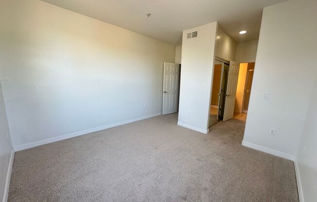 2 beds, 2 baths, $2,025, Unit UNIT 102