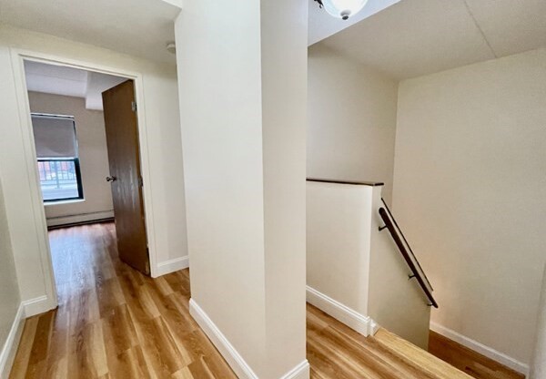 3 beds, 1 bath, 1,000 sqft, $4,500, Unit 1
