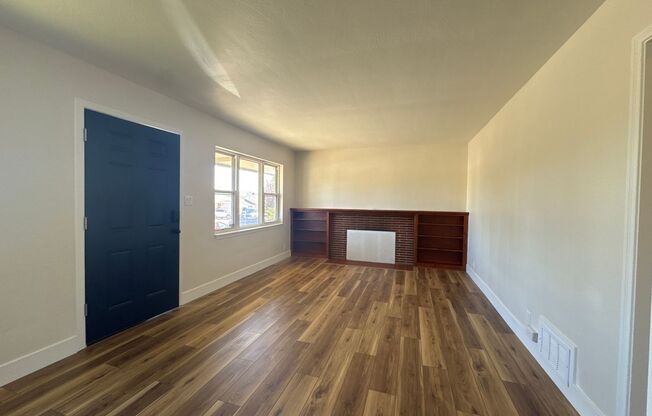 COMPLETELY RENOVATED 2/bed 2 bath in Reno!