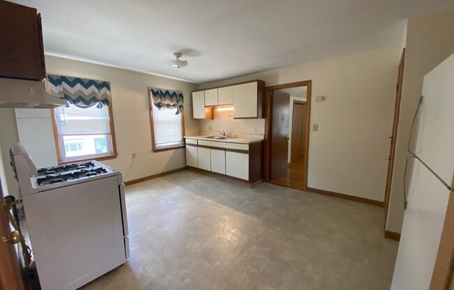 1 bed, 1 bath, 800 sqft, $1,700, Unit 3