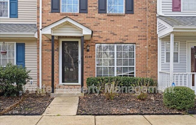 8289 GOLF RDG DR