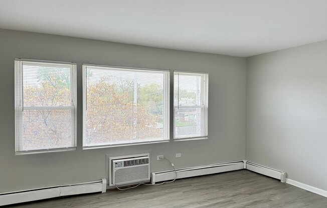 8424 W 87 ST