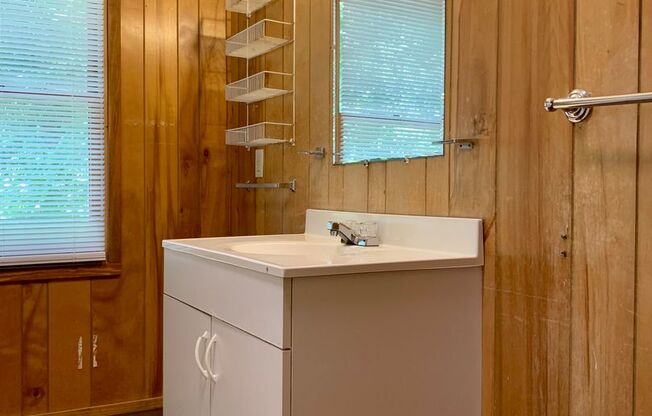 4 beds, 2.5 baths, $4,200