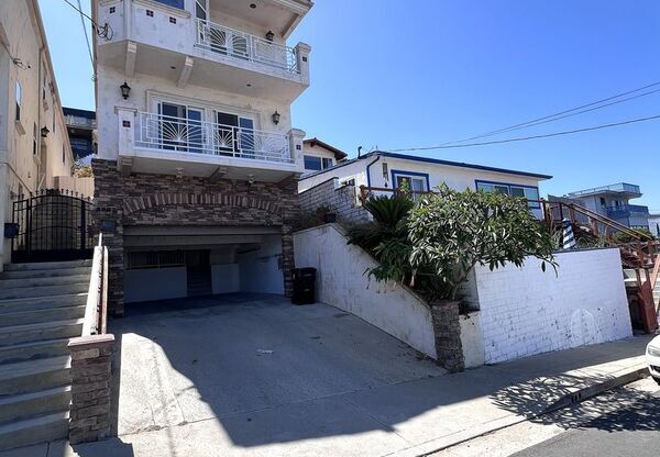 3507 S Kerckhoff Ave