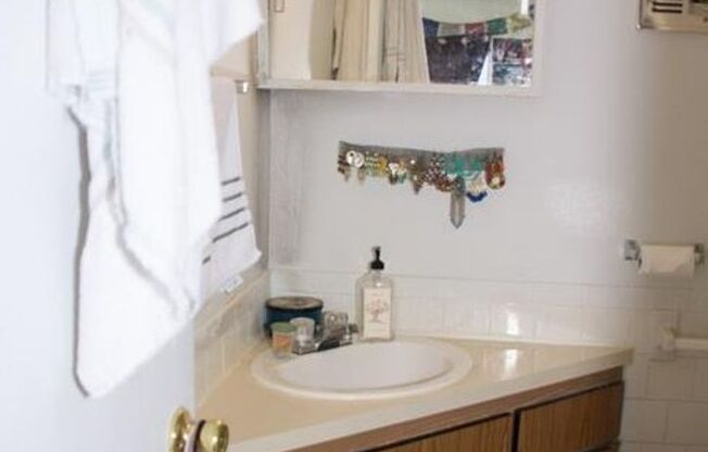 2 beds, 2 baths, 825 sqft, $1,400, Unit K725 - 311 - 105