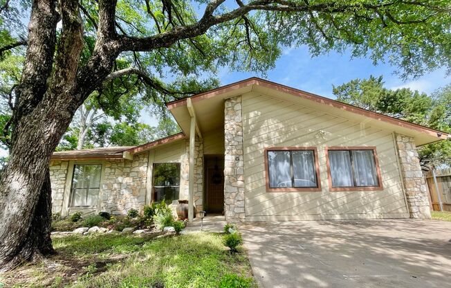 Northwest Austin Home - 5 mins to Apple!