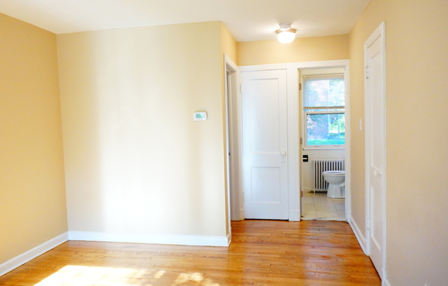 8400 Greenwood Avenue DGY LLC