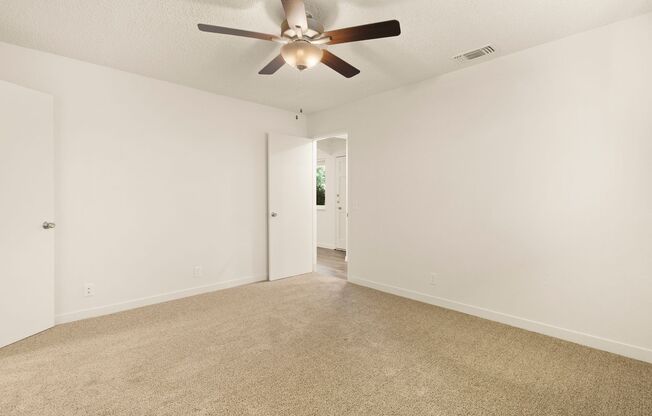 1 bed, 1 bath, 605 sqft, $1,435, Unit 036