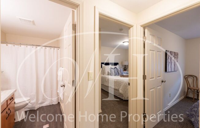 2 beds, 1 bath, 800 sqft, $1,325, Unit Irisview 215-202