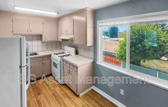 1610 SANFORD AVE