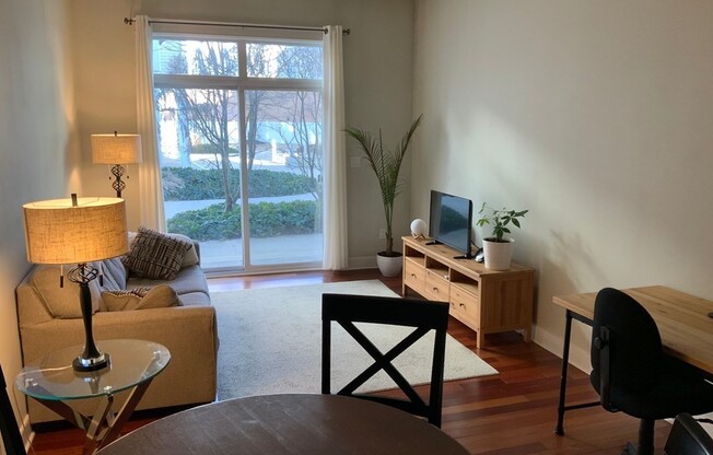 1 bed, 1 bath, 650 sqft, $2,800, Unit 119