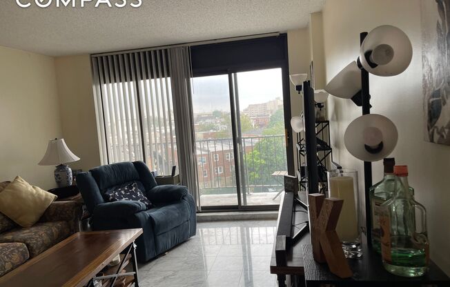 1 bed, 1 bath, $2,700, Unit 5B