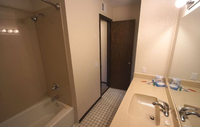 1 bed, 1 bath, 780 sqft, $1,231, Unit 403