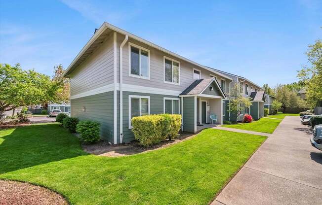 Bristol Court Apartments