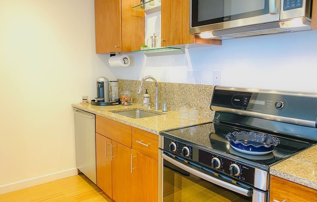 2 beds, 1 bath, 1,084 sqft, $5,500, Unit 608