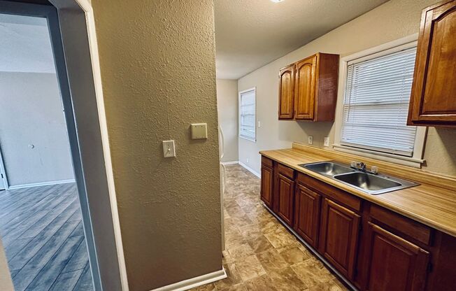 1 bed, 1 bath, 500 sqft, $565, Unit 1610